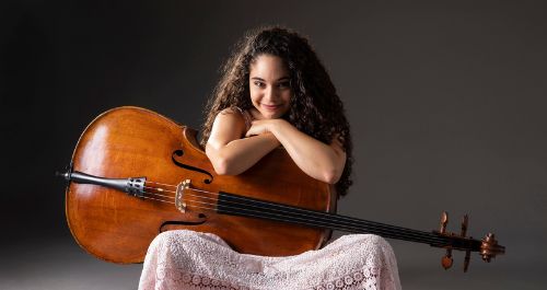 Filarmônica de Minas Gerais recebe a violoncelista israelense Danielle Akta, um dos grandes talentos da nova geração