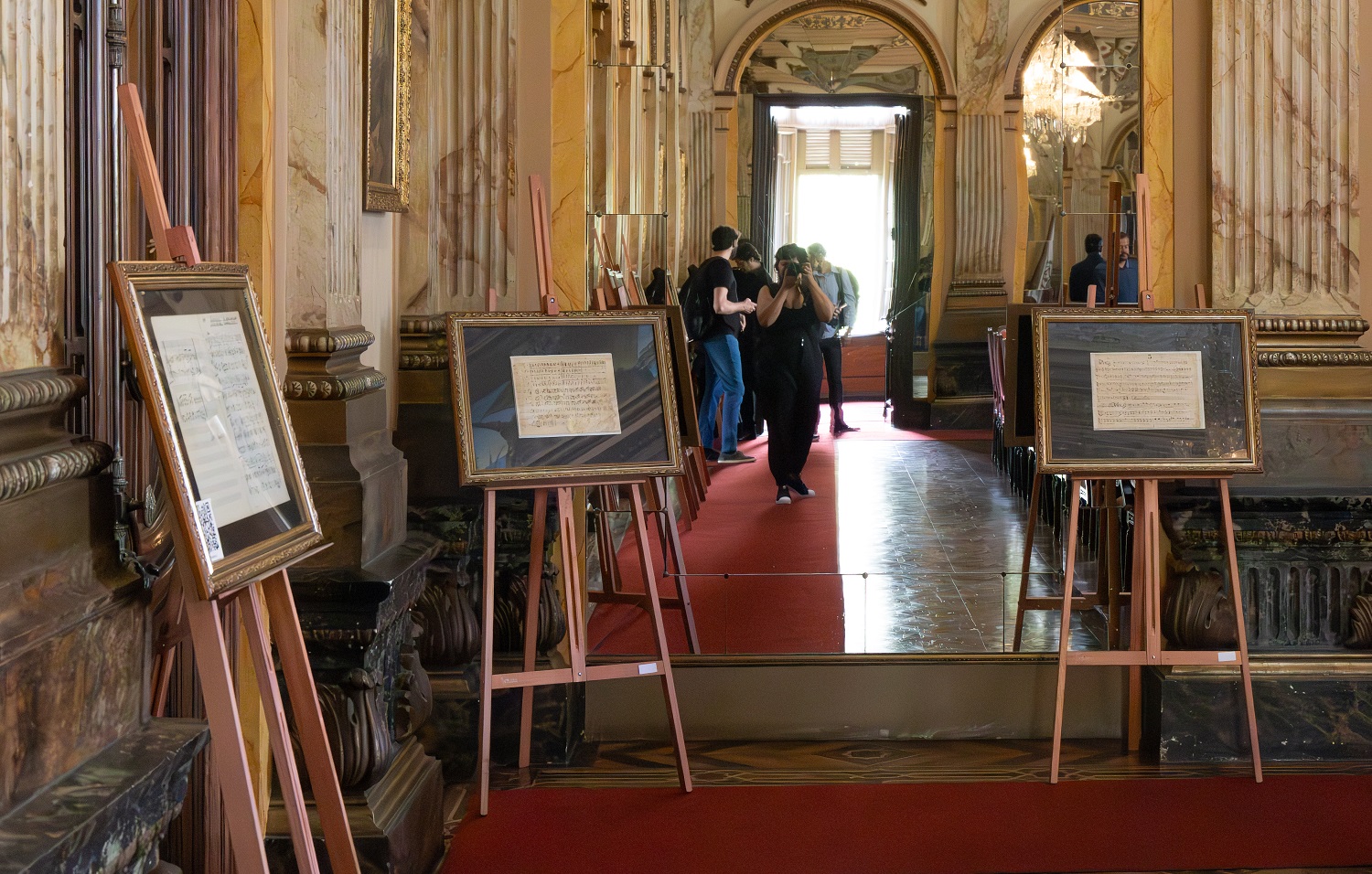 Palácio da Liberdade recebe exposição itinerante Acervo de Compositores