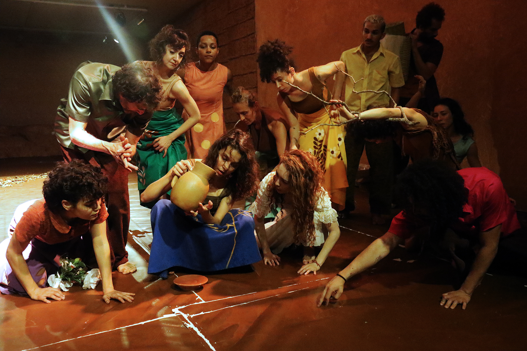 Cia de Dança Palácio das Artes realiza cinco apresentações extras do espetáculo Jequitinhonha: Origem e Gesto